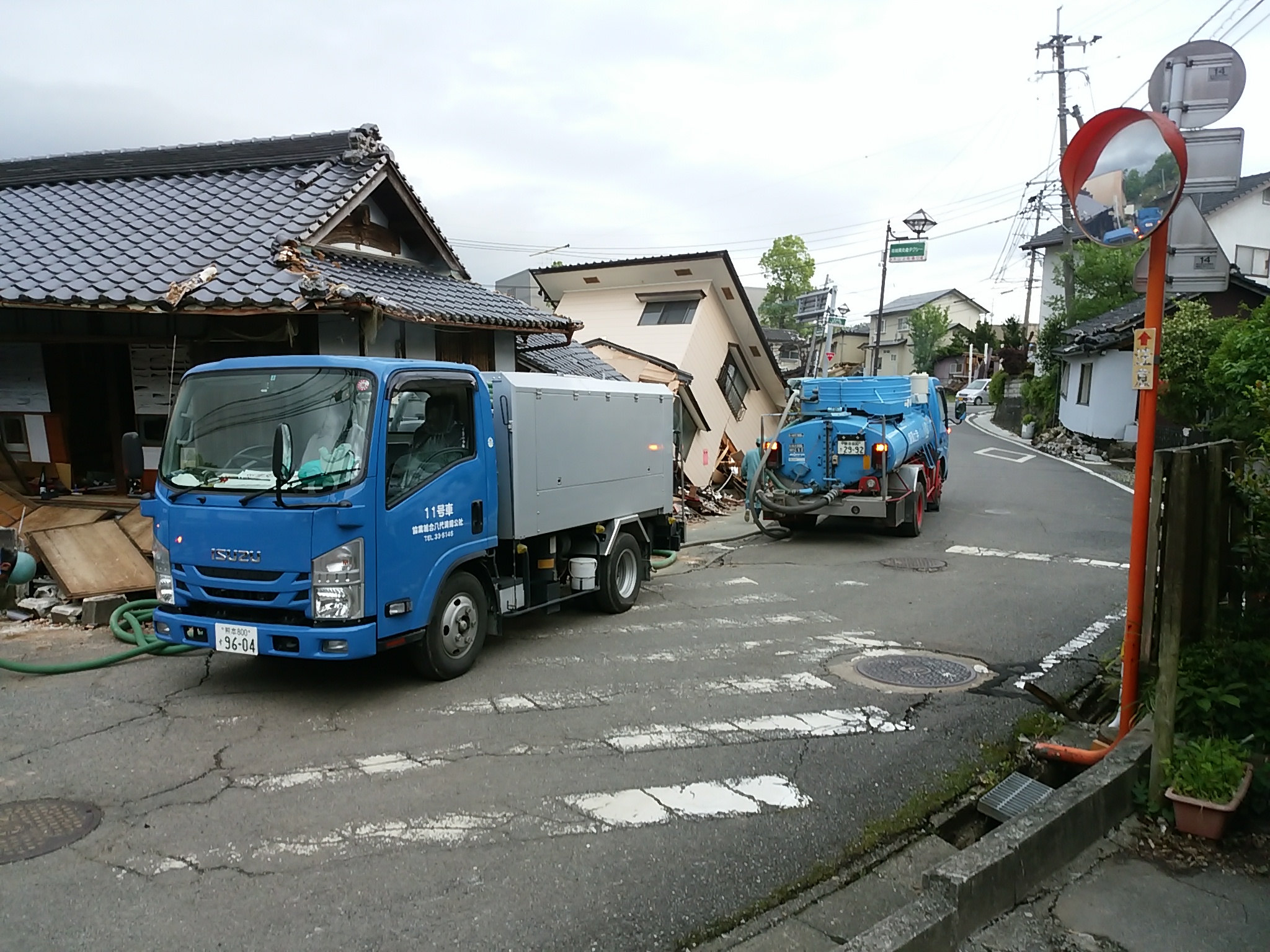 H26熊本地震の支援を行いました 全国一般廃棄物環境整備協同組合連合会